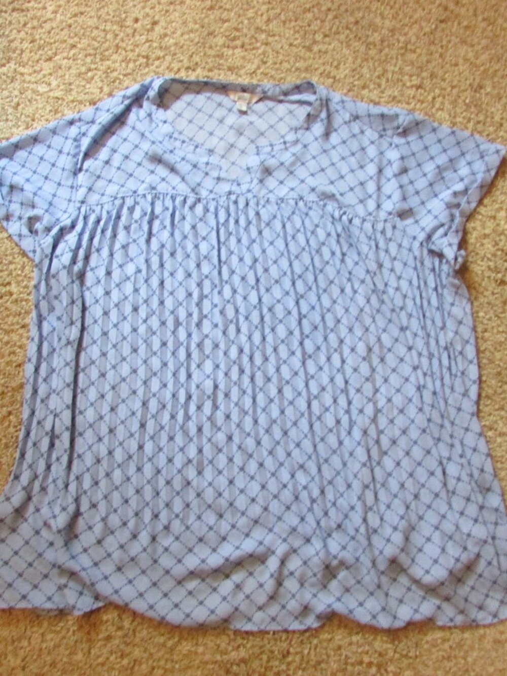 NWOT Croft & Barrow 3X Cornflower Blue Pattern Pleated Chiffon VNeck Blouse
